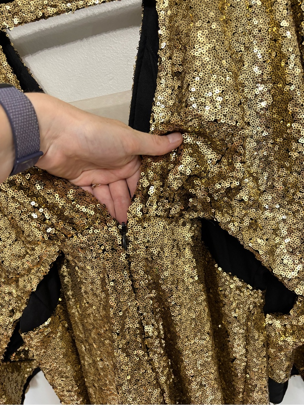 NEW BABEYOND Scoop Neck Sheer Angel Sleeve Maxi Dress Gold Sequin - Size 2X - Picture 9 of 14